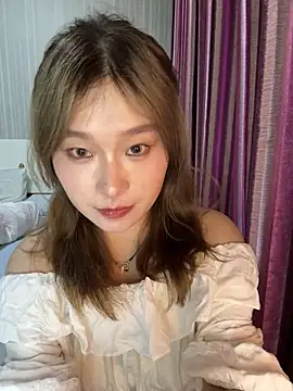 Snapshot of A-cola chatting on June 15, 12:38 pm A-cola online show from June 15, 12:38 pm