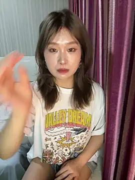 Snapshot of A-cola chatting on June 4, 1:27 pm A-cola online show from June 4, 1:27 pm