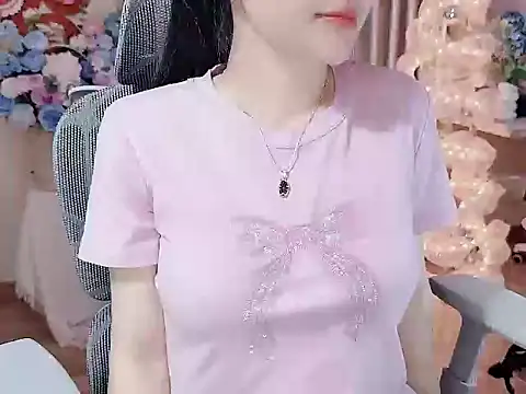 Agnelyn    online show from June 14, 1:23 pm