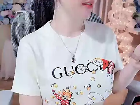 Agnelyn    online show from July 6, 11:39 am