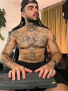 Benjii Carter1 online show from July 5, 1:10 am