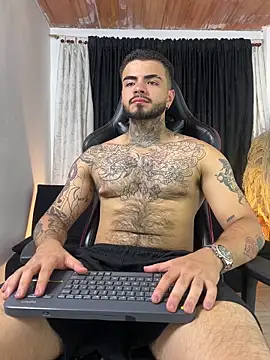 Benjii Carter1 online show from April 19, 2:01 am