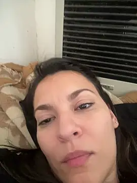 justinahallo online show from March 27, 8:43 pm