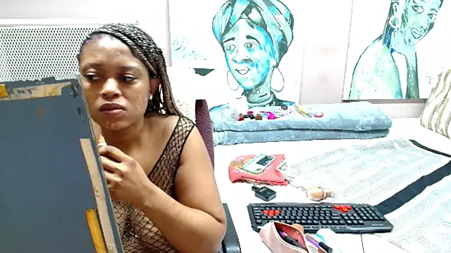 TyraHotxxx online show from April 18, 6:27 am