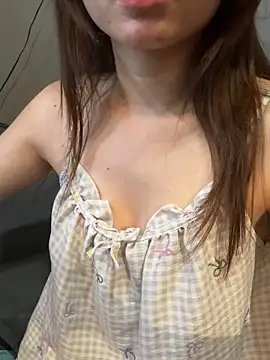 Nixie-Nixie online show from May 21, 2:14 pm