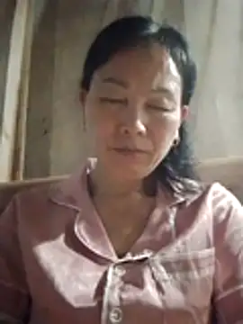 Snapshot of Kiss_love2 chatting on July 5, 8:48 pm Kiss love2 online show from July 5, 8:48 pm