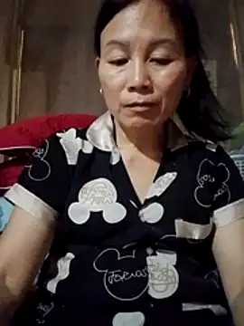 Snapshot of Kiss_love2 chatting on July 5, 4:19 am Kiss love2 online show from July 5, 4:19 am