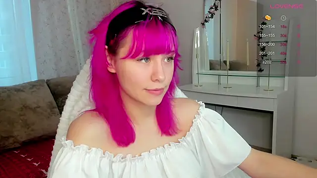 EmilyTrase online show from May 10, 1:09 am