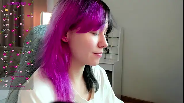 Snapshot of EmilyTrase chatting on June 29, 1:12 am EmilyTrase online show from June 29, 1:12 am