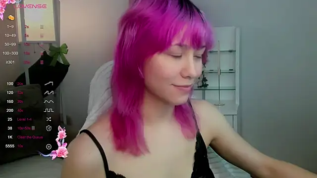 EmilyTrase online show from May 20, 1:13 am