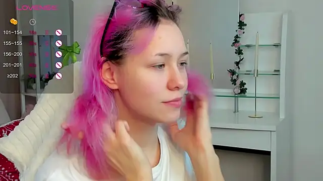 EmilyTrase online show from May 31, 1:11 am