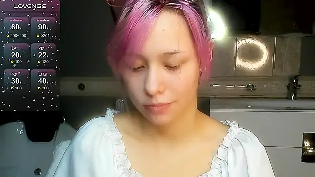 EmilyTrase online show from April 6, 1:12 am