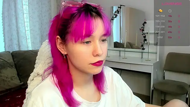 EmilyTrase online show from May 14, 1:24 am
