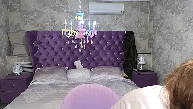 Anna Kenan online show from April 24, 9:00 am