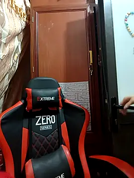 Snapshot of Aly_live chatting on February 22, 11:39 pm Aly live online show from February 22, 11:39 pm