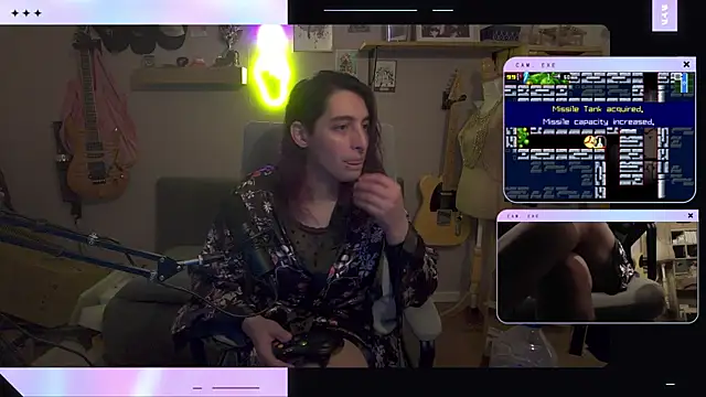 Snapshot of thea_cake chatting on April 12, 8:01 pm thea cake online show from April 12, 8:01 pm