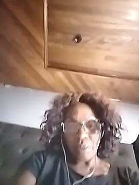 Snapshot of KINKYDOLL4U chatting on February 9, 9:24 pm KINKYDOLL4U online show from February 9, 9:24 pm