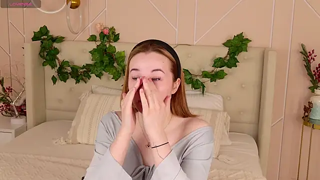 Abigail Forland online show from March 15, 5:14 am