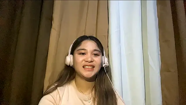 LeeanneBakeley online show from February 14, 12:49 pm