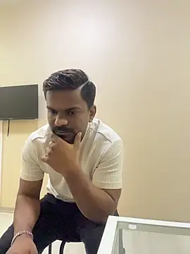 Snapshot of bhagihero chatting on February 10, 8:46 am bhagihero online show from February 10, 8:46 am