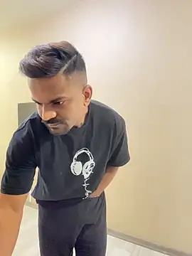 Snapshot of bhagihero chatting on February 20, 8:05 am bhagihero online show from February 20, 8:05 am