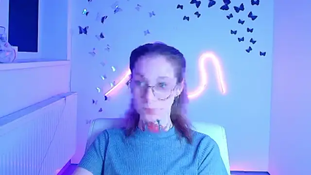 Esmi Winter online show from March 16, 12:31 pm