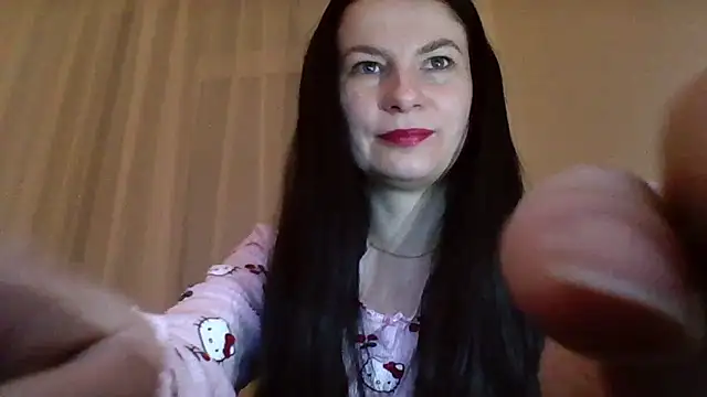 Clover Shine online show from February 17, 6:49 pm