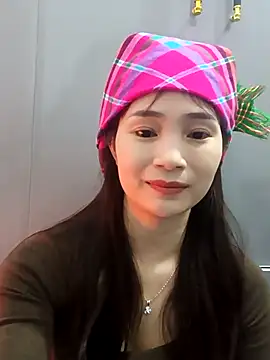 Snapshot of -Dumi- chatting on February 11, 1:00 pm -Dumi- online show from February 11, 1:00 pm