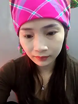 Snapshot of -Dumi- chatting on February 12, 1:05 am -Dumi- online show from February 12, 1:05 am