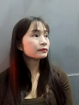 Snapshot of -Dumi- chatting on February 18, 1:47 am -Dumi- online show from February 18, 1:47 am