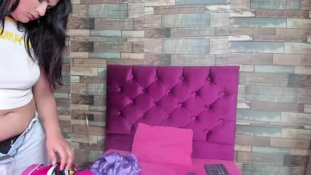 Kitty Tits online show from February 19, 12:24 pm