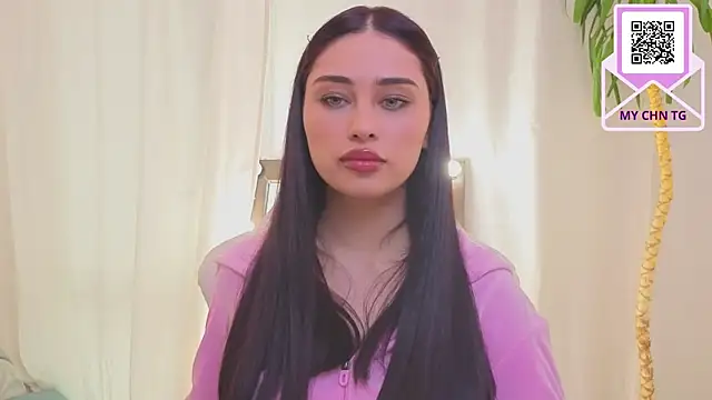 Sofia Plump online show from March 29, 11:45 am