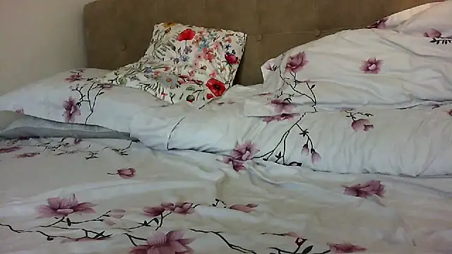 elyseblue online show from April 5, 4:13 pm