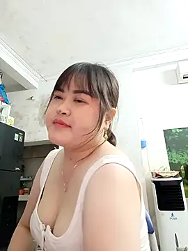 Kee-kimlee online show from April 10, 2:02 pm