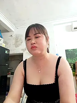 Kee-kimlee online show from April 13, 5:28 pm