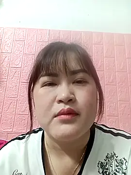 Snapshot of Kee-kimlee chatting on February 11, 4:12 am Kee-kimlee online show from February 11, 4:12 am