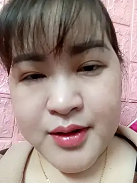 Snapshot of Kee-kimlee chatting on February 18, 2:53 am Kee-kimlee online show from February 18, 2:53 am