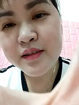 Snapshot of Kee-kimlee chatting on February 19, 2:08 am Kee-kimlee online show from February 19, 2:08 am