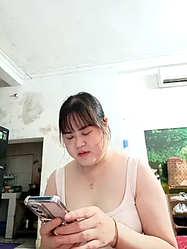 Kee-kimlee online show from April 15, 10:10 am