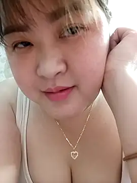 Snapshot of Kee-kimlee chatting on March 2, 5:08 am Kee-kimlee online show from March 2, 5:08 am