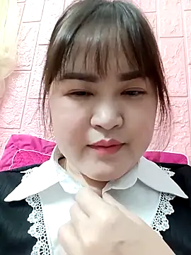 Snapshot of Kee-kimlee chatting on February 13, 3:17 am Kee-kimlee online show from February 13, 3:17 am