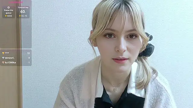 Snapshot of e_ri_ka93 chatting on July 1, 1:22 pm e ri ka93 online show from July 1, 1:22 pm