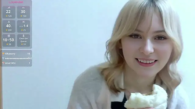 Snapshot of e_ri_ka93 chatting on June 19, 1:17 pm e ri ka93 online show from June 19, 1:17 pm