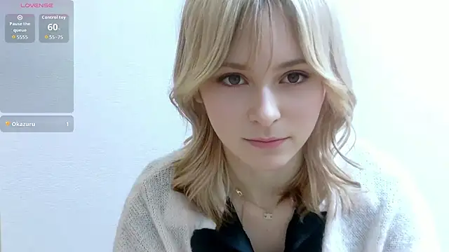 Snapshot of e_ri_ka93 chatting on June 17, 2:05 pm e ri ka93 online show from June 17, 2:05 pm