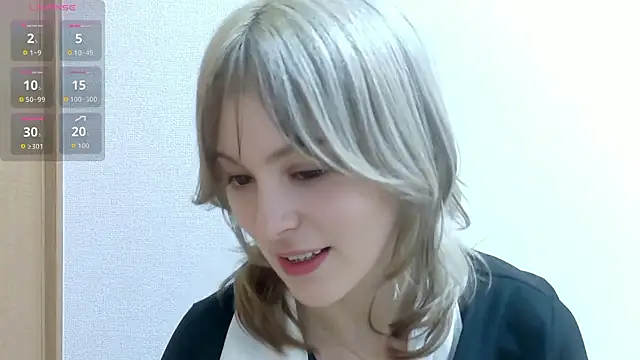 Snapshot of e_ri_ka93 chatting on July 14, 1:28 pm e ri ka93 online show from July 14, 1:28 pm