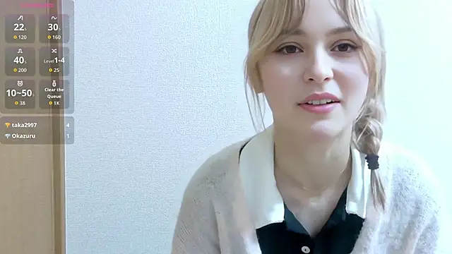 Snapshot of e_ri_ka93 chatting on June 12, 1:31 pm e ri ka93 online show from June 12, 1:31 pm