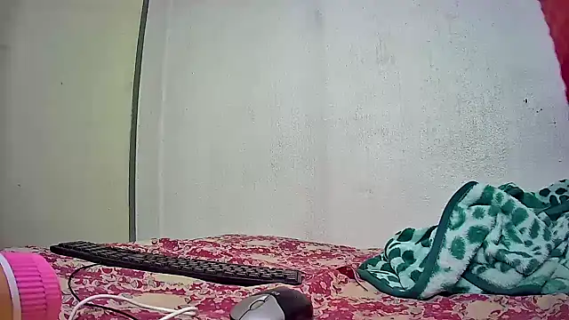 BlackBeauty2002 online show from April 11, 10:02 pm