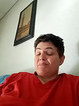 Snapshot of Sony28v chatting on July 6, 6:53 am Sony28v online show from July 6, 6:53 am
