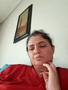 Snapshot of Sony28v chatting on June 6, 6:51 am Sony28v online show from June 6, 6:51 am