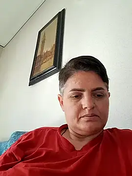 Snapshot of Sony28v chatting on June 17, 6:35 am Sony28v online show from June 17, 6:35 am